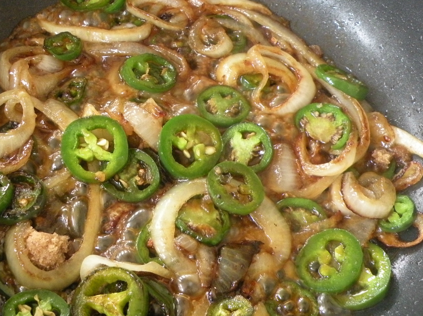 Caramel Potatoes » Caramelized Jalapeno Burger with Pepper Jack Cheese