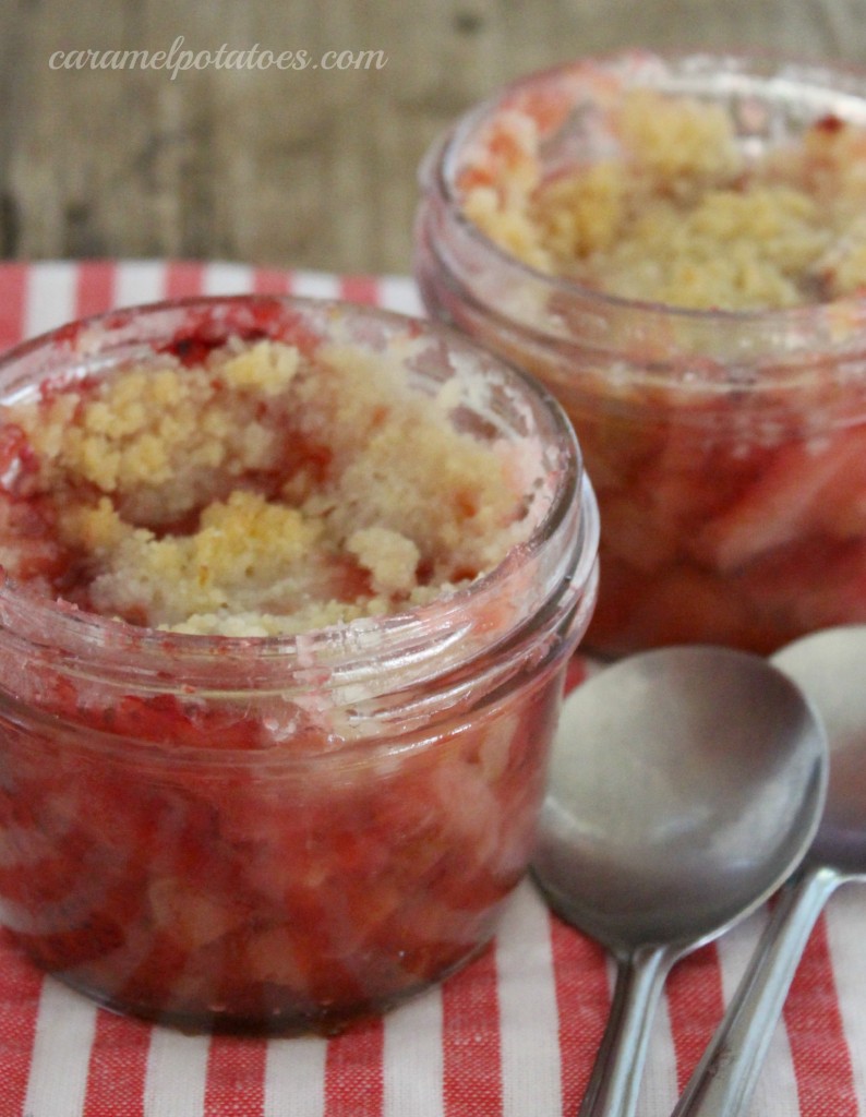 Strawberry Rhubarb Crumble