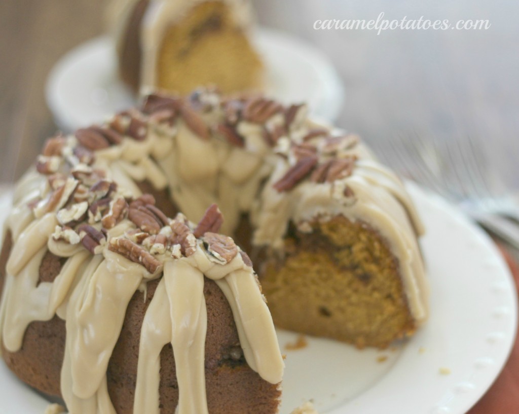 Pumpkin Praline Bundt Cake